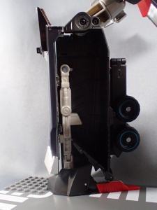 トランスフォーマー TAV33 オプティマスプライムシュプリームモード ロボットモード011