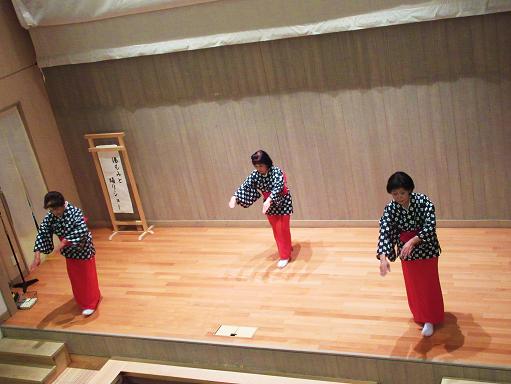 151113-009踊り(S)